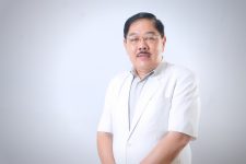 Dr. Roy Budiarto Halim,Sp.B
